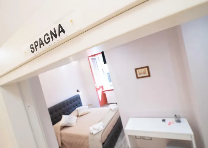 Museum - Finestra Sui Musei Vaticani Roma